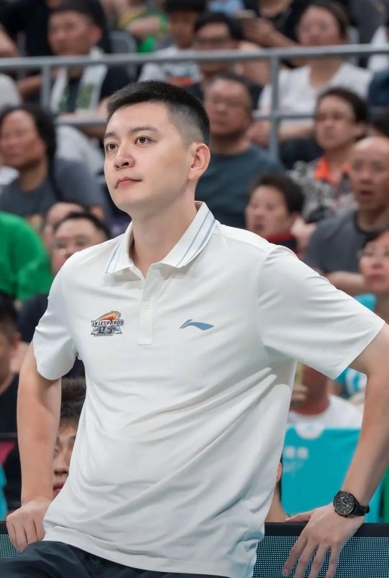 世界杯官方软件下载-不到24小时！杨鸣辞职后下家确定，2天后亮相，做自己喜欢的事