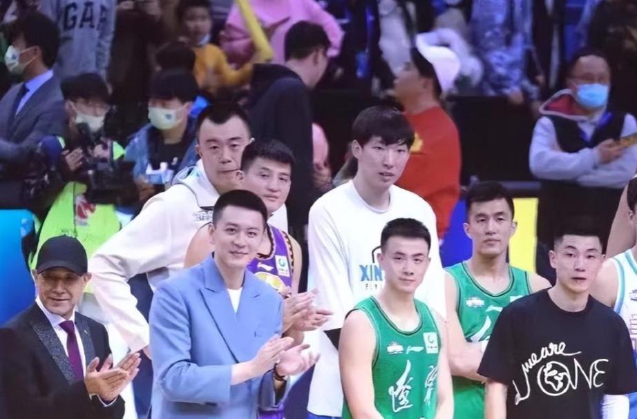 世界杯官方软件下载-不到24小时！杨鸣辞职后下家确定，2天后亮相，做自己喜欢的事